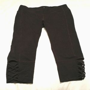 Athleta Capri Leggings